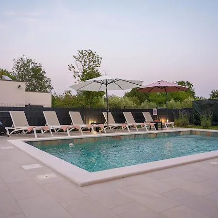 Poolside House * Labin (Istria)