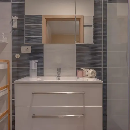 Ferienhaus Poolside House