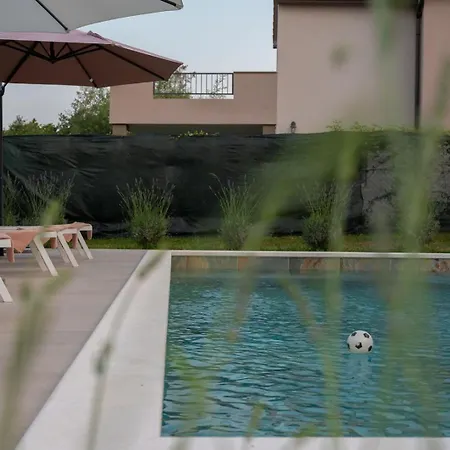 Poolside House Ferienhaus Labin (Istria)