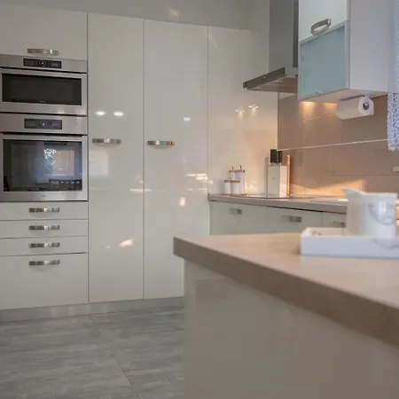 Poolside House Ferienhaus Labin (Istria)