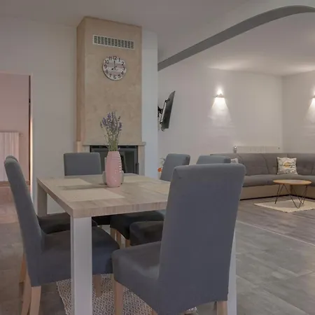 Poolside House Semesterbostad Labin (Istria)