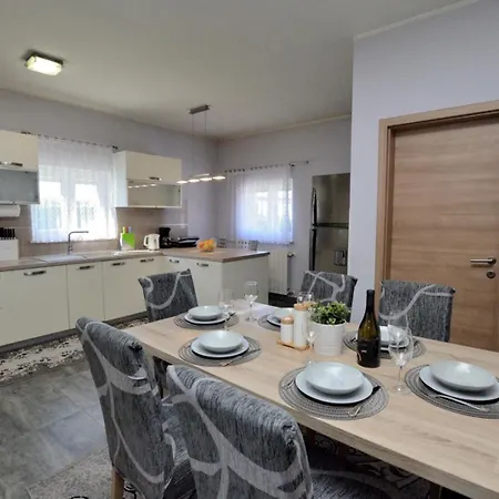 Poolside House Labin (Istria)