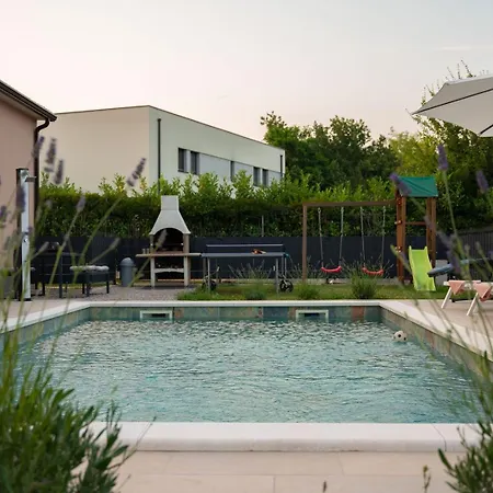 Poolside House *