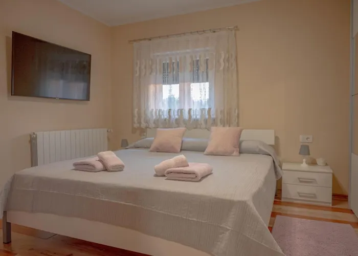 Poolside House Prázdninový dům *