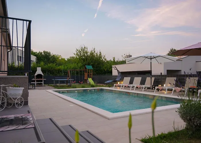 Poolside House Vikendica Labin (Istria)