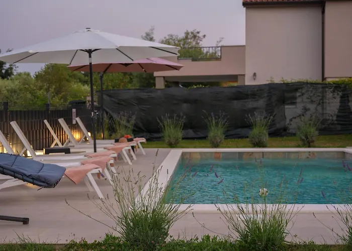 Vikendica Poolside House Labin (Istria)