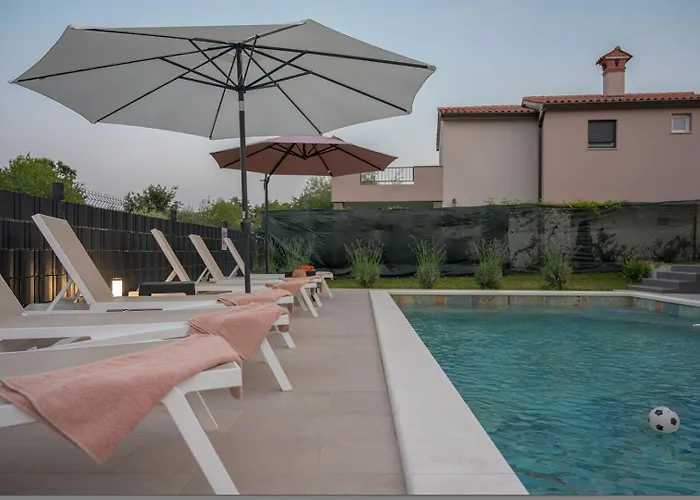 Poolside House Prázdninový dům *