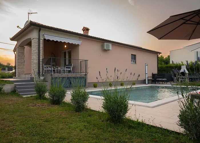 Poolside House Vikendica *