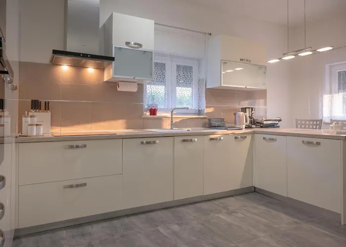 Poolside House * Labin (Istria)